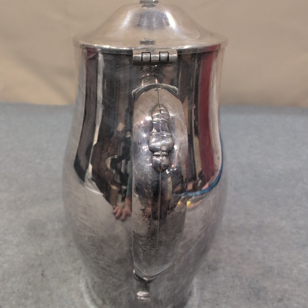 Oneida Paul Revere Reproduction Silverplate Coffee Pot Pineapple Finial - Picture 4 of 8